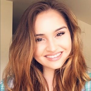 Meet your Posher, Savannah